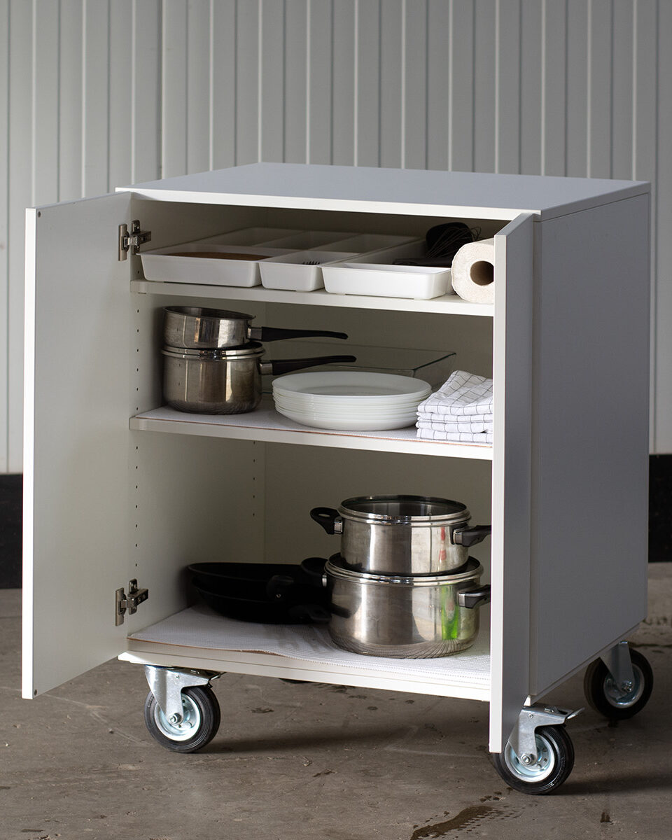 Keukeninventaris 10 pers._open - Het Mobiele Keukenblok